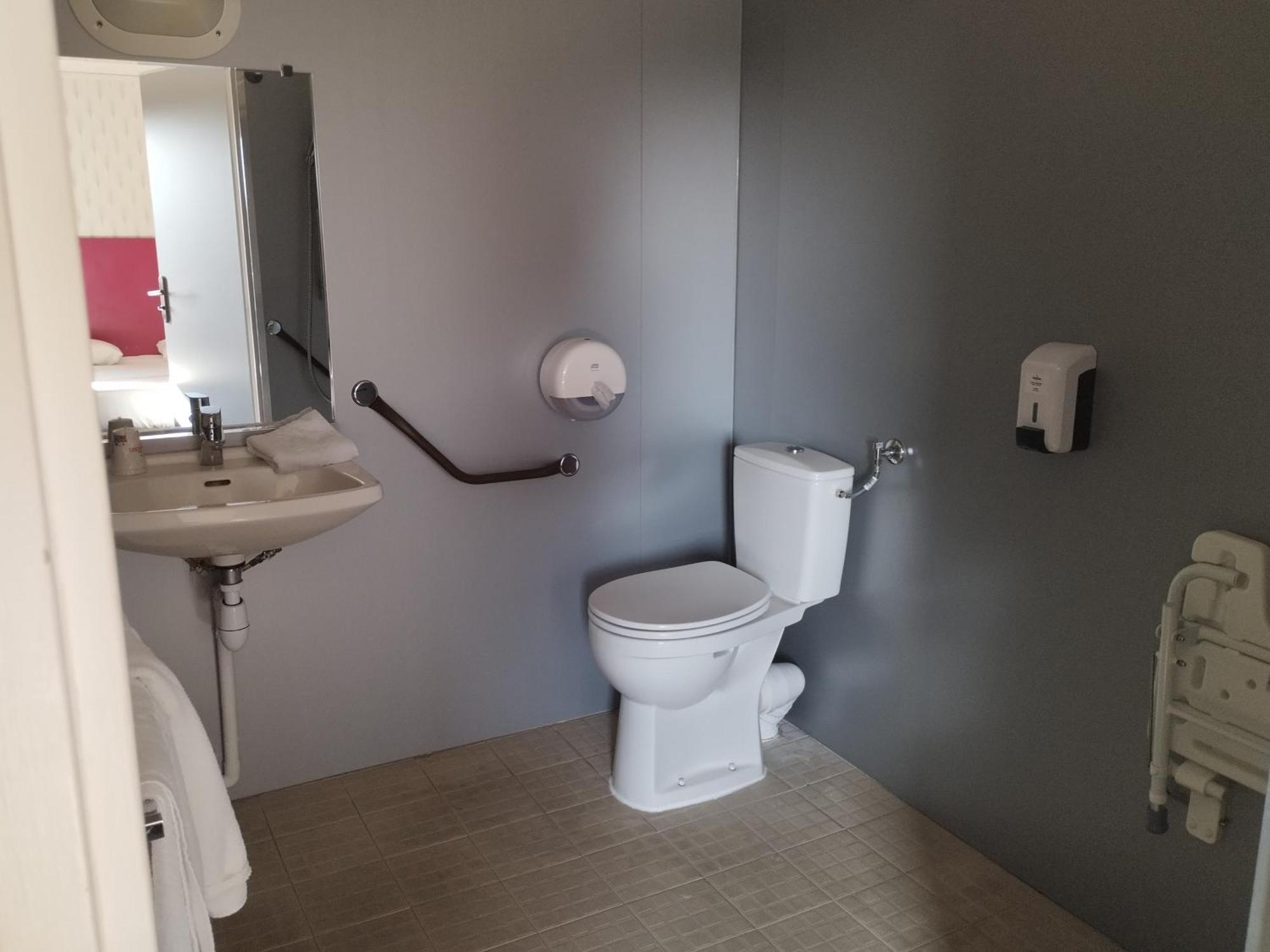 Fasthotel Clermont-Ferrand غيرزا المظهر الخارجي الصورة
